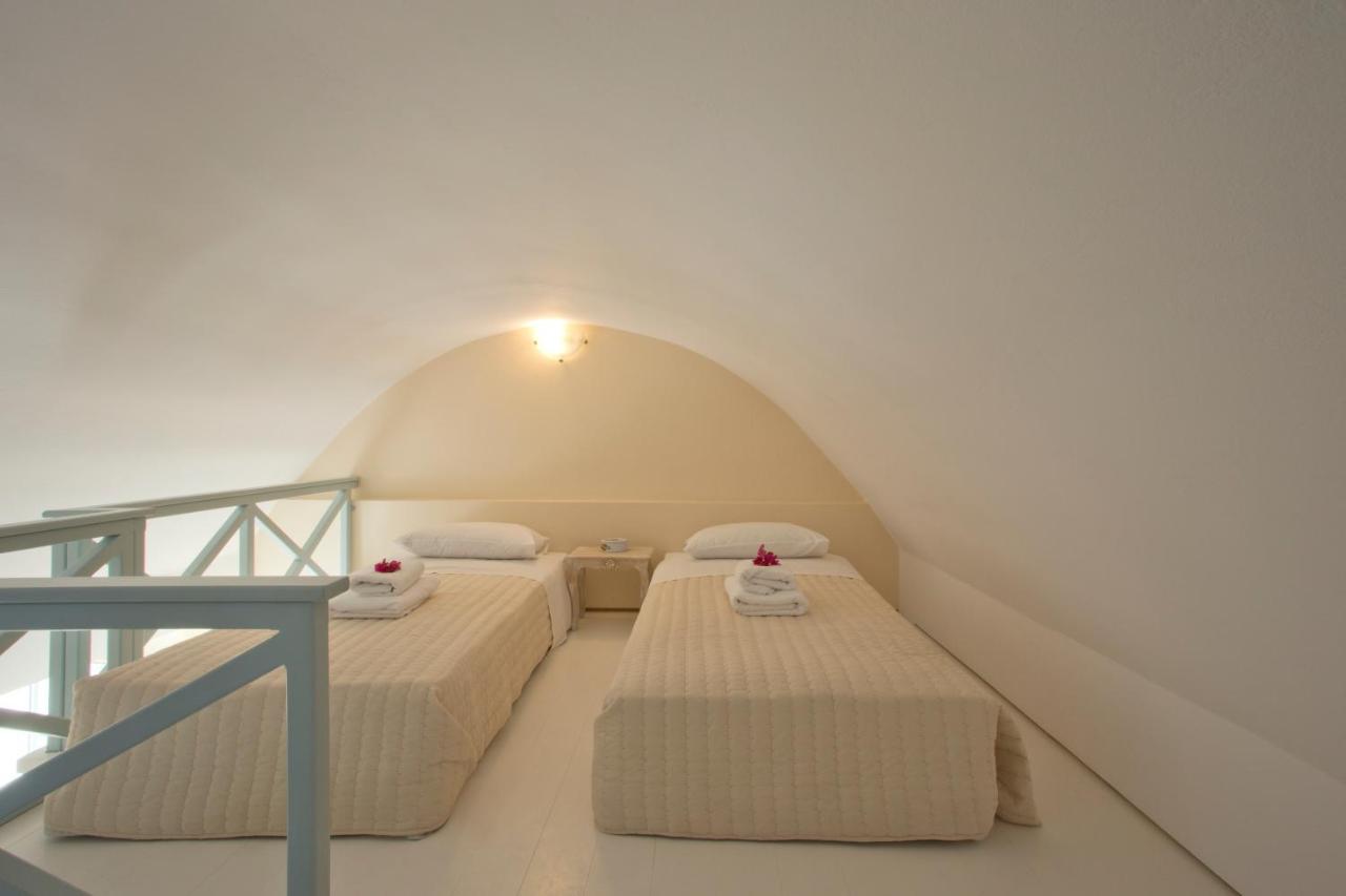 Santorini Med Homes - Sunday Apartment Мессария Экстерьер фото