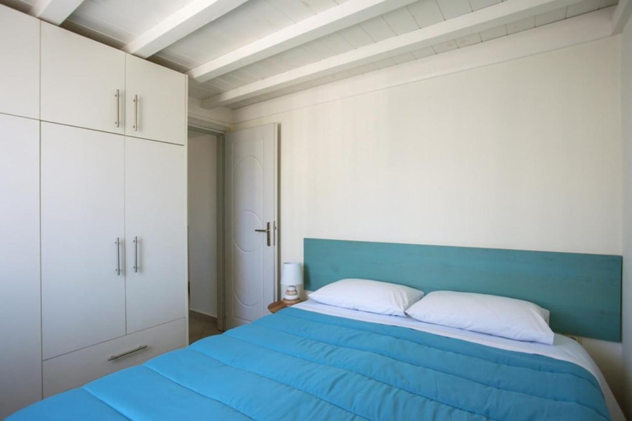 Santorini Med Homes - Sunday Apartment Мессария Экстерьер фото