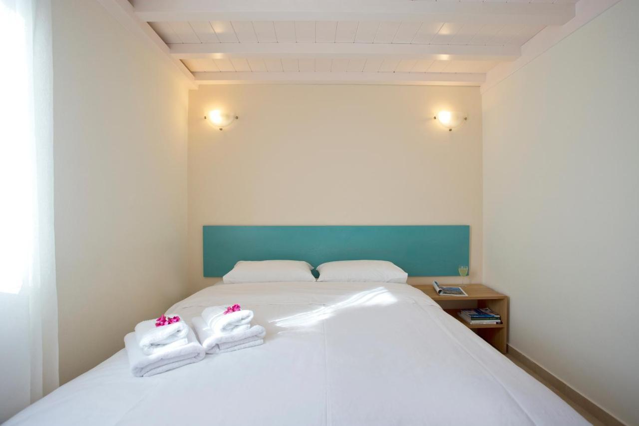 Santorini Med Homes - Sunday Apartment Мессария Экстерьер фото